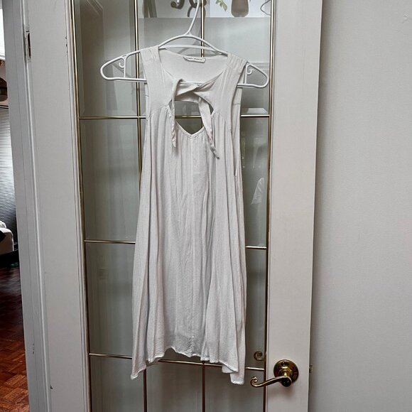 White size small dress with lining - Picture 3 of 3